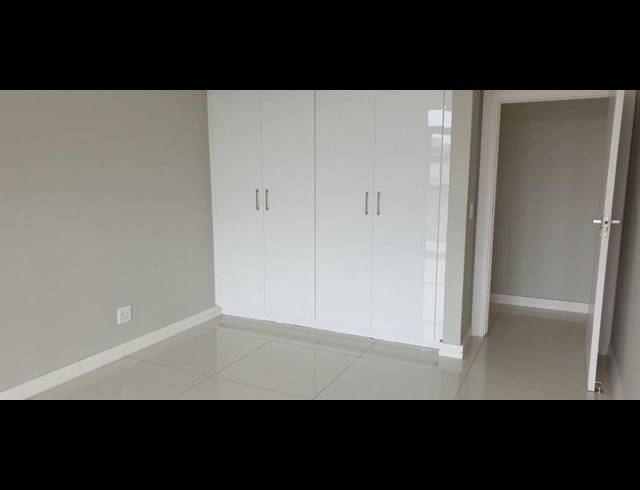 4 BEDROOM TOWNHOUSE FOR SALE IN IZINGA ESTATE